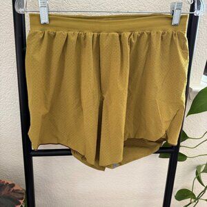 Lululemon Fast and Free Reflective High-Rise Classic-Fit Shorts Size Medium